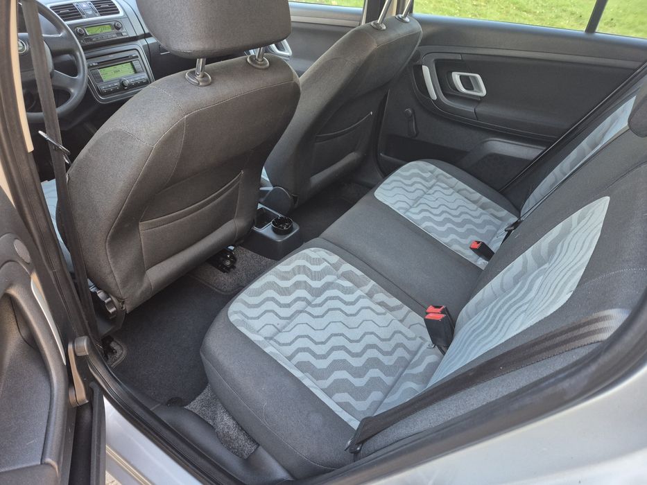 Skoda Fabia 2010r. 1.4 Benzyna Klimatronic Tempomat Alu Relingi