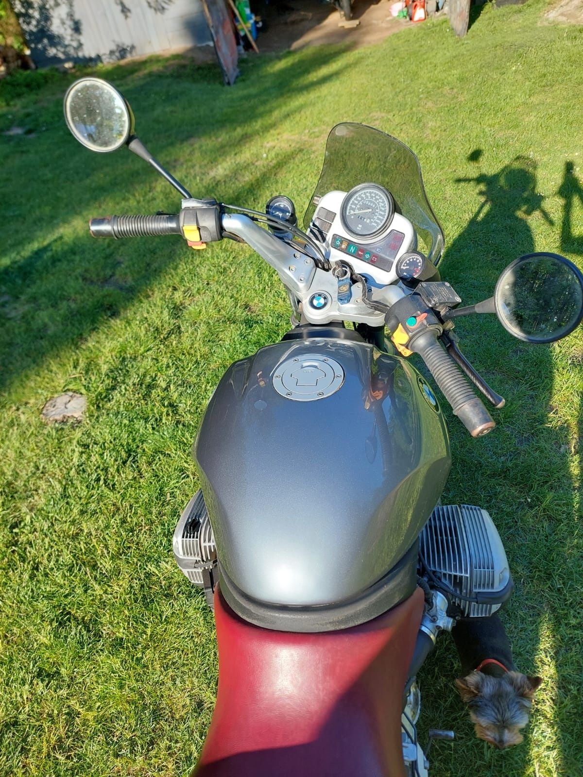 Motocykl BMW R1100R