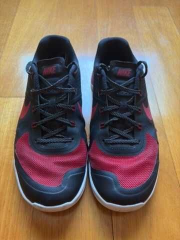 nike metcon 1 og banned