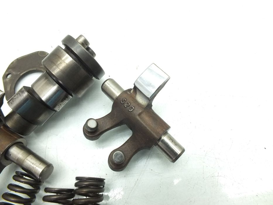 Części Głowicy Krzywki Wałek Rozrządu Zawory Piaggio X9 125 Aprilia