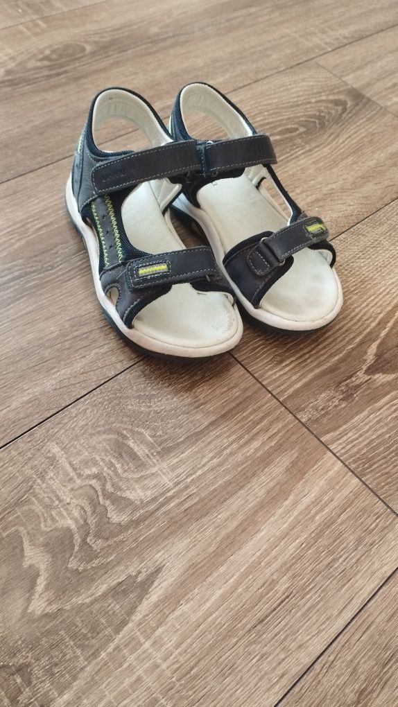 Sandały chłopięce