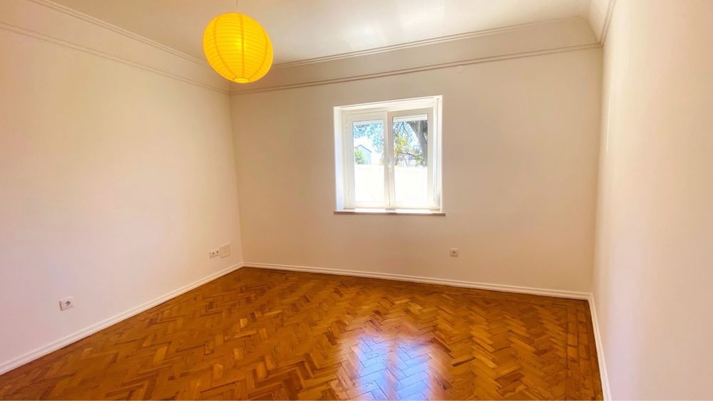 T2 Remodelado com Pátio | Muita Luz | Lapa – Entrada Imediata