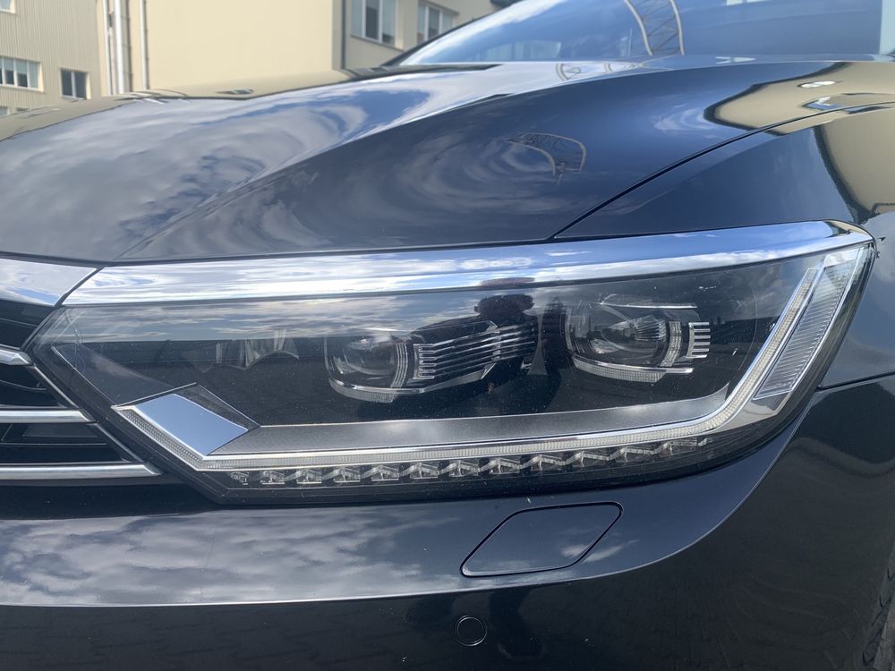 Продається свіжопригнаний повнпривідний Volksvagen passat b8 highline