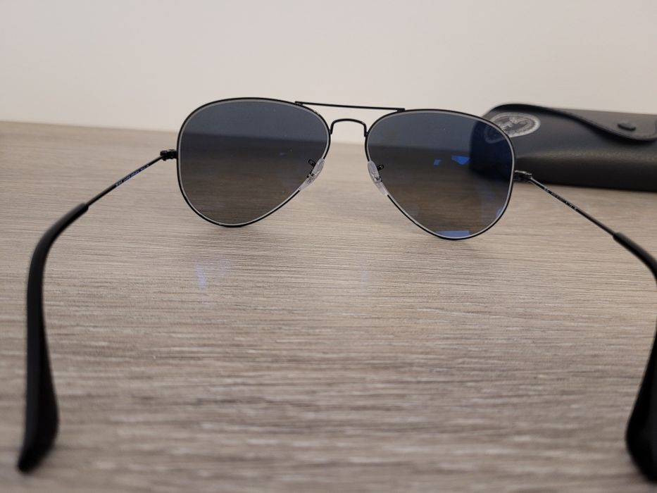 Okulary przeciwsłoneczne oryginalne, czarne Aventador firmy RayBan