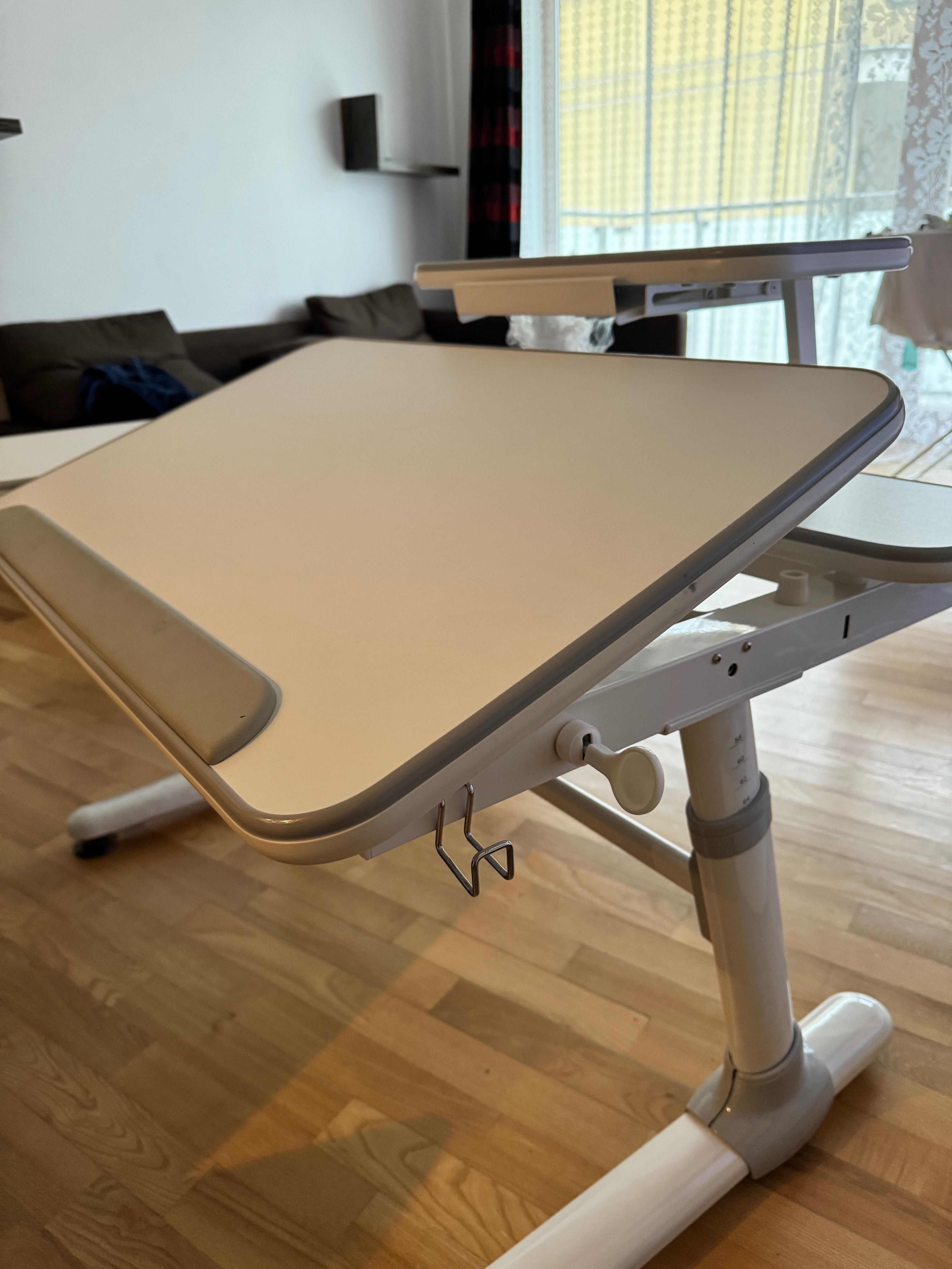 Biurko z regulacją wysokości Fun Desk bardzo dobry stan
