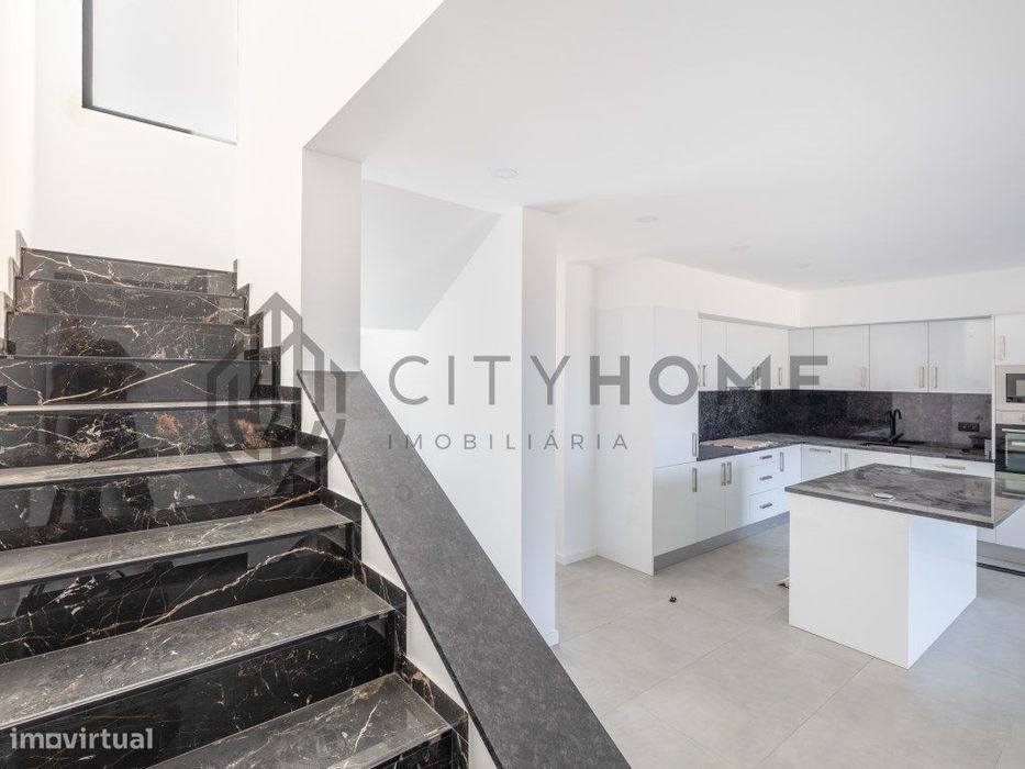 Moradia T3 - Ponta de banda - Com piscina privada e vista mar