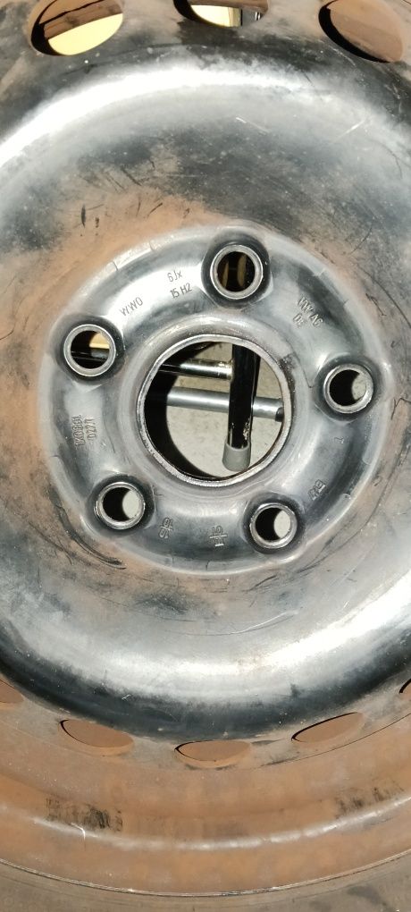 Opony Nokian z felgami 15