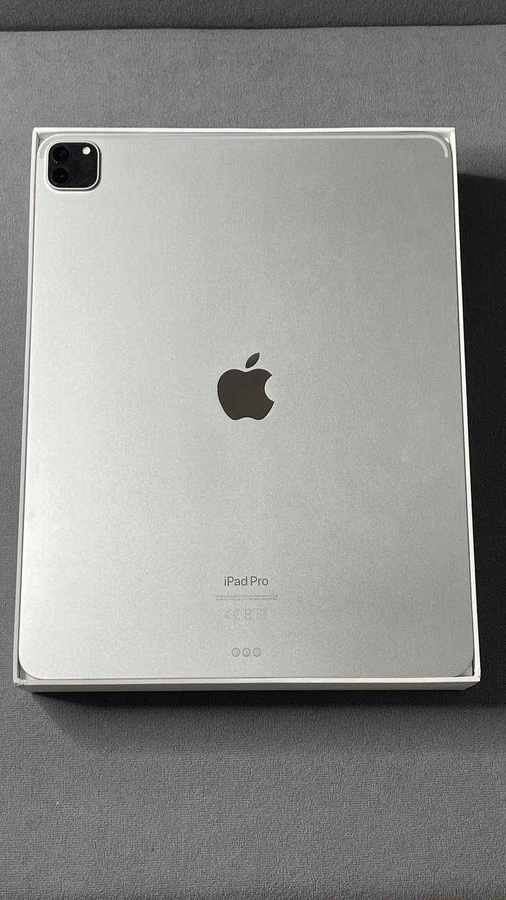 Вітринний Айпад iPad Pro 12.9(Gen 6) WiFi 256 Silver Гарантія 1 рік!