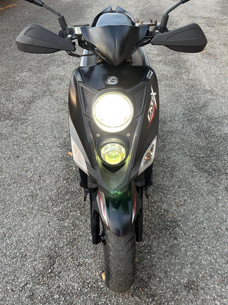 Scooter Sym Crox 50