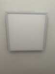 Lampa plafon na sufit