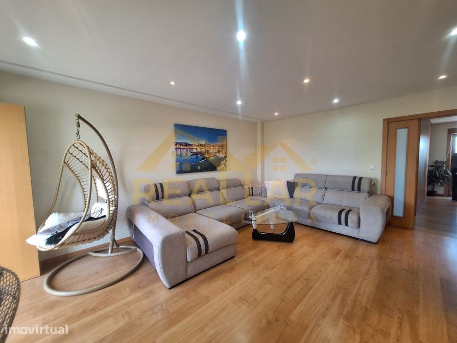 Apartamento T3 Moderno a 3 Minutos da Praia e do Metro