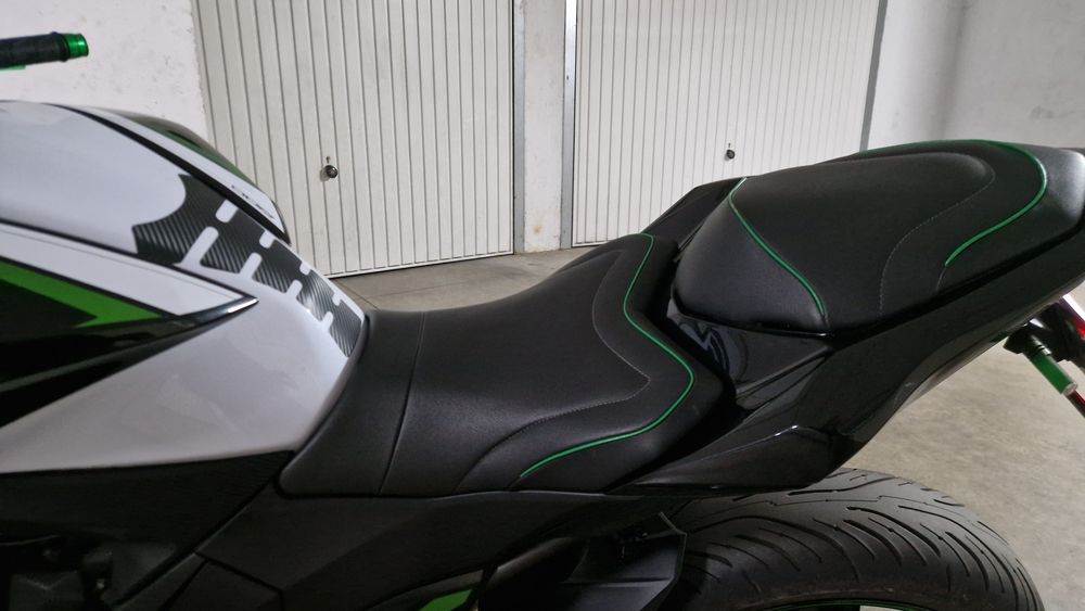 Kawazaki Z800 Tricolor