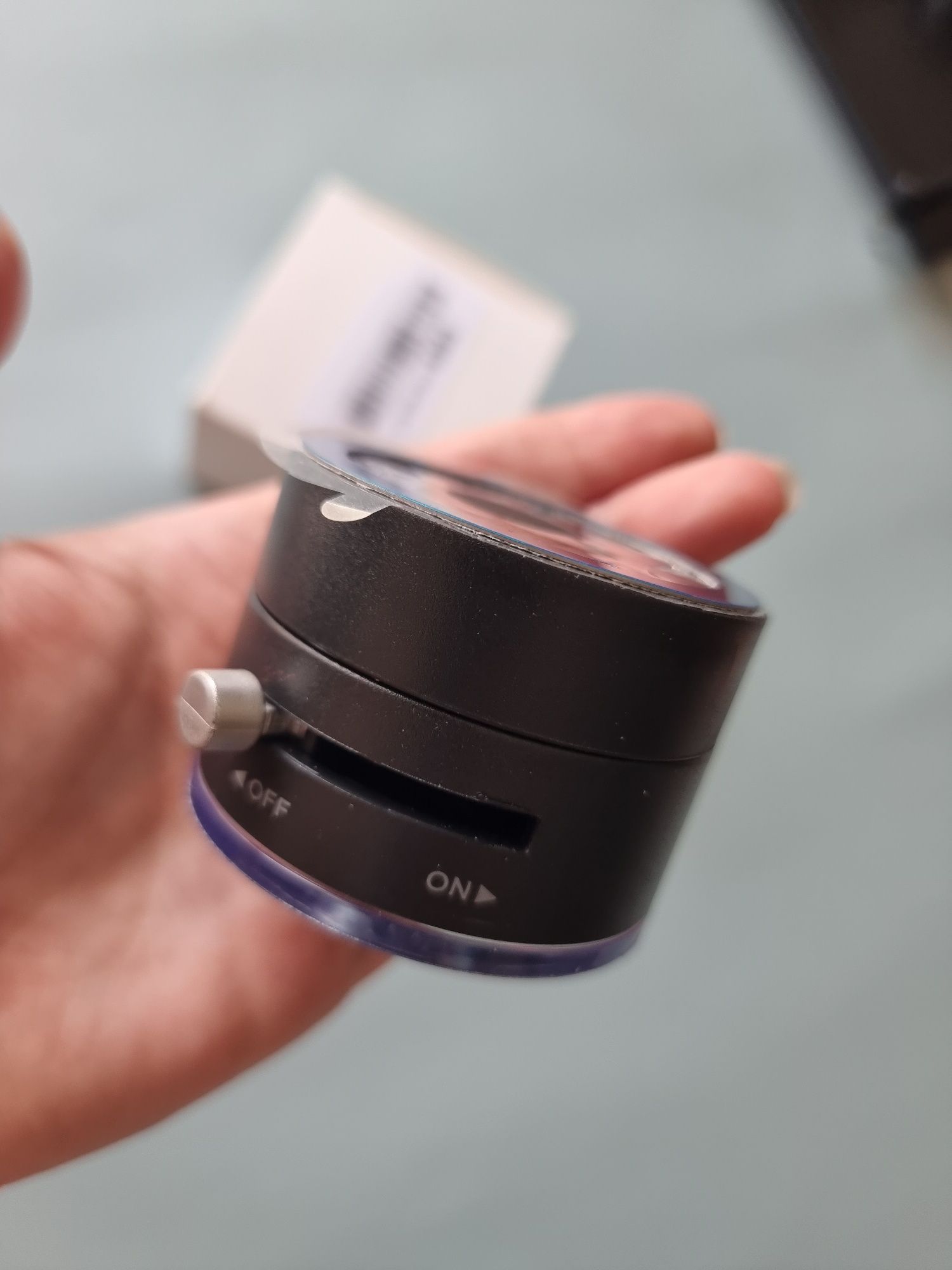 Suporte magnético para telemóvel