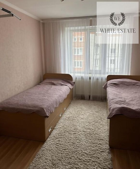 Продаж 3 кім. квартири на просп. Злуки