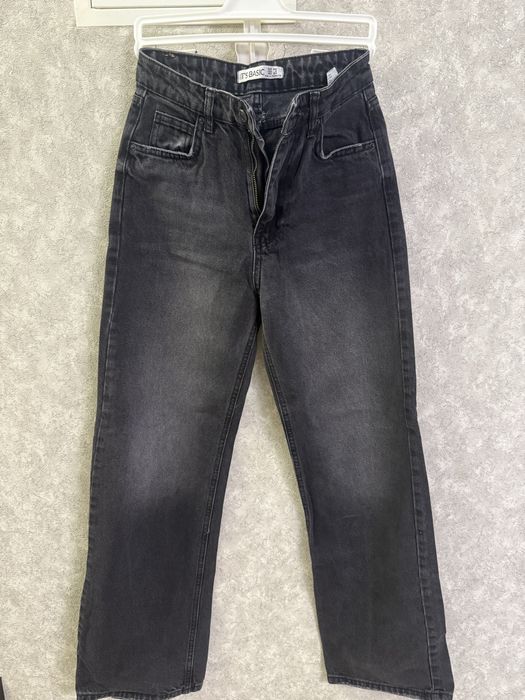 Жіночі джинси з високою посадкою чорні