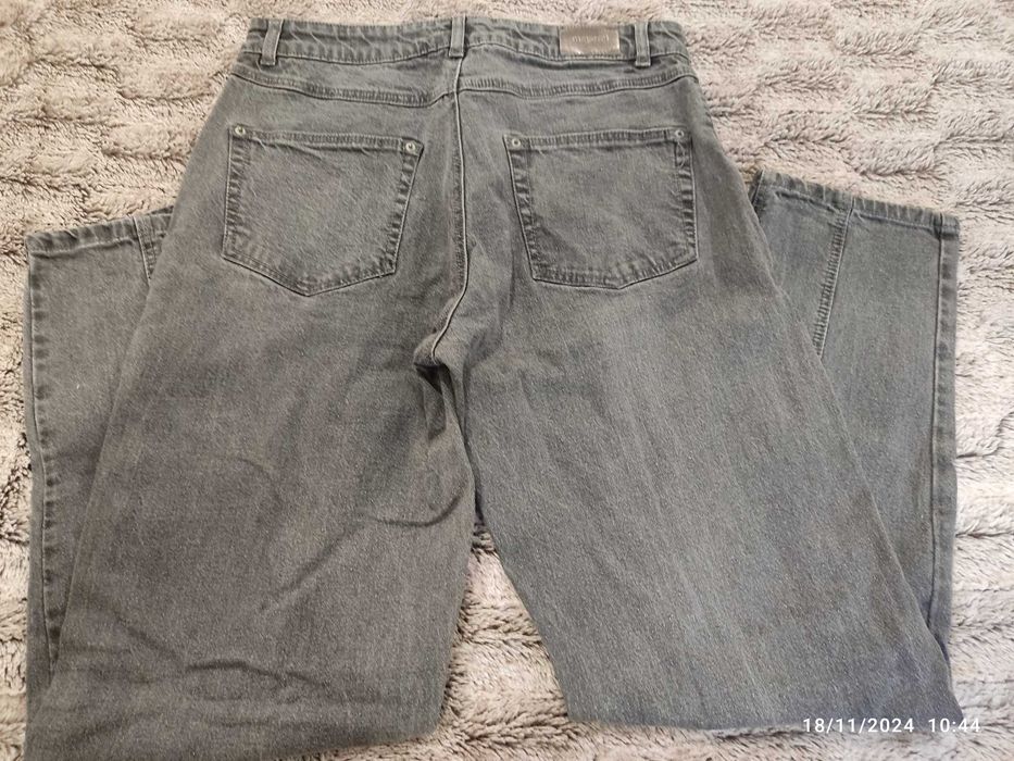 Calças de ganga mom jeans MAYORAL tam 38 novas