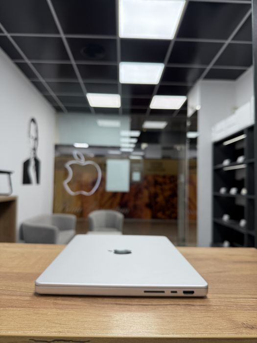 44 цикли M1 Pro•16Gb•512Gb Macbook Pro 14 2021(2022) • Гарантія Макбук