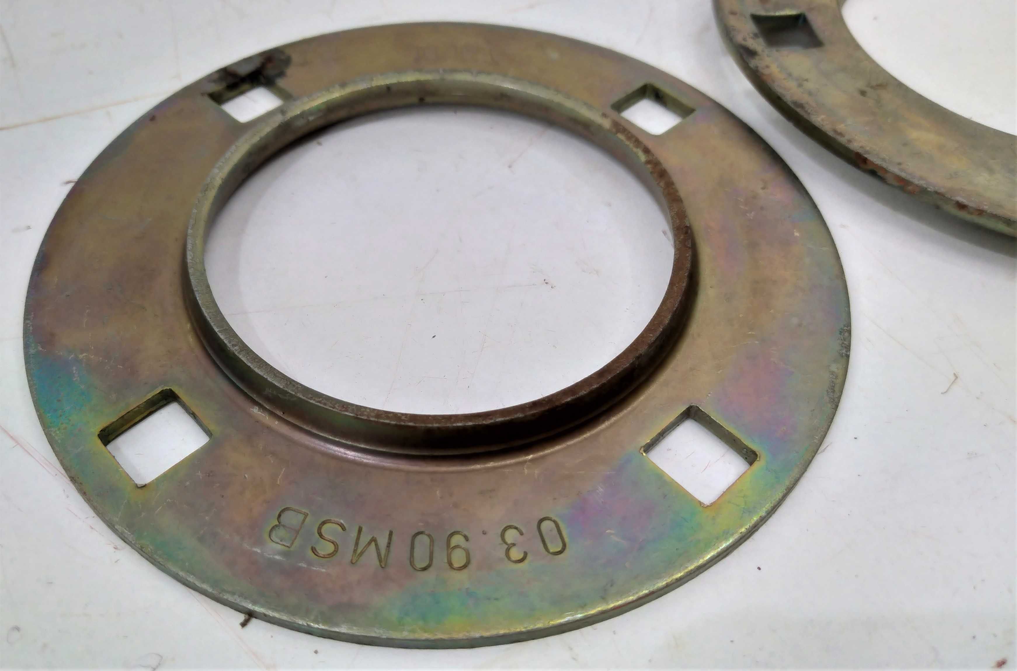 Obudowa oprawa kołnierzowa łożyska John Deere INA 03.90MSB