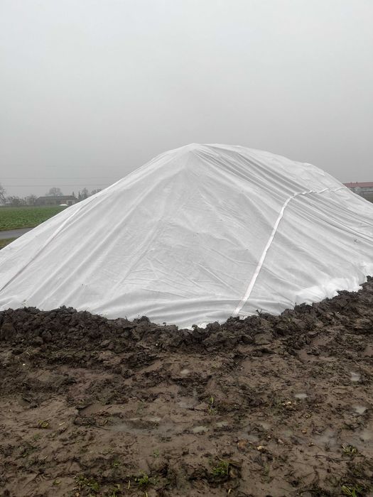 NaturSorte Agrowłóknina na kopce  buraczane  110g/m² ( 9.60m x 25m )