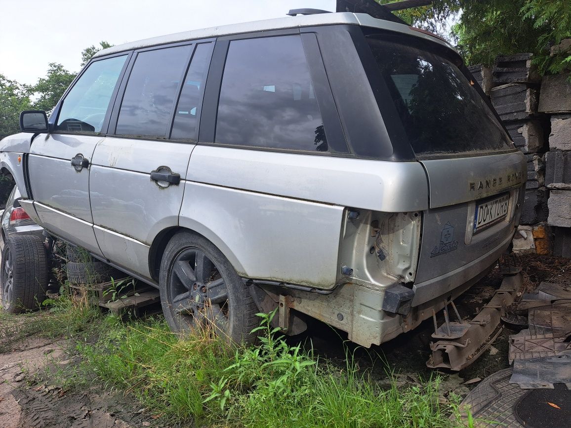 W całości lub na części Rand Rover Vogue 4,4 V8