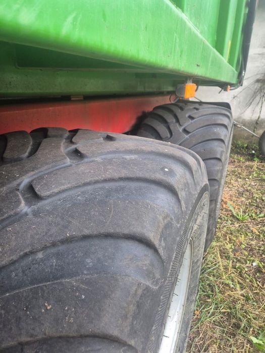 Zarezerwowana Przyczepa Pronar T 669