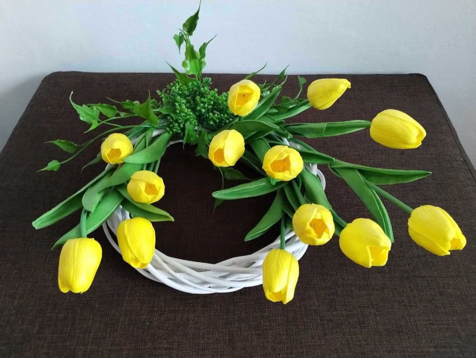 Stroik dekoracja wianek tulipany