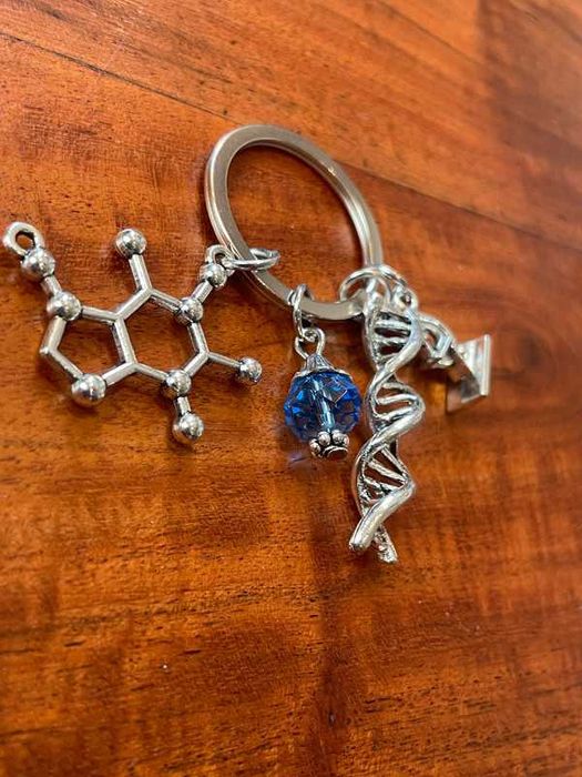 Brelok DNA, Chemia, Na prezent, niebieski diamencik
