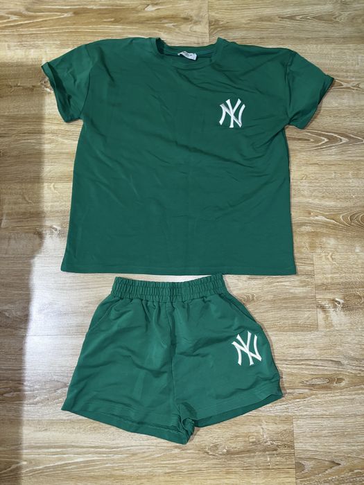 літній комплект, шорти + футболка