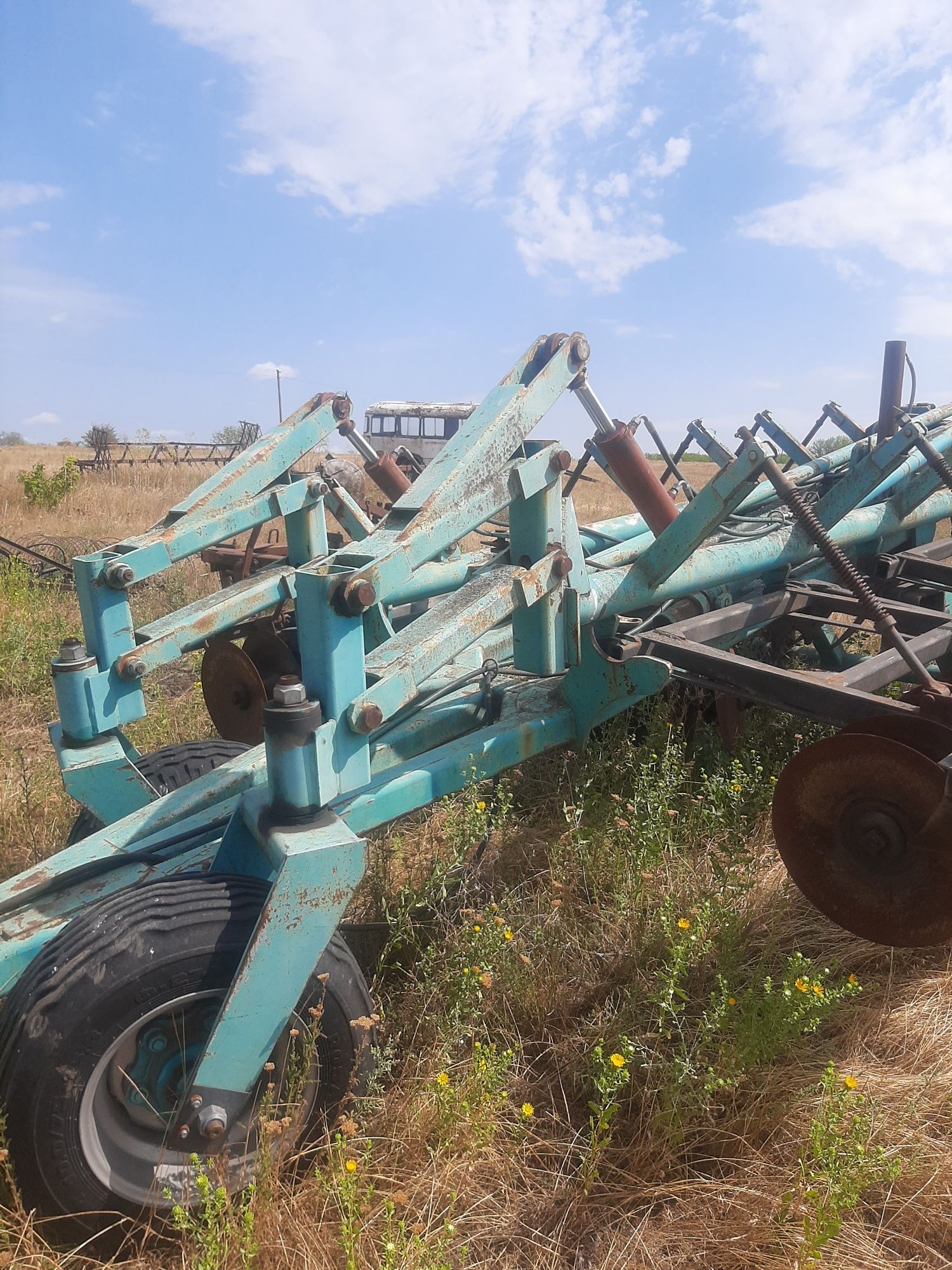 Лущильник ЛГД-8,
