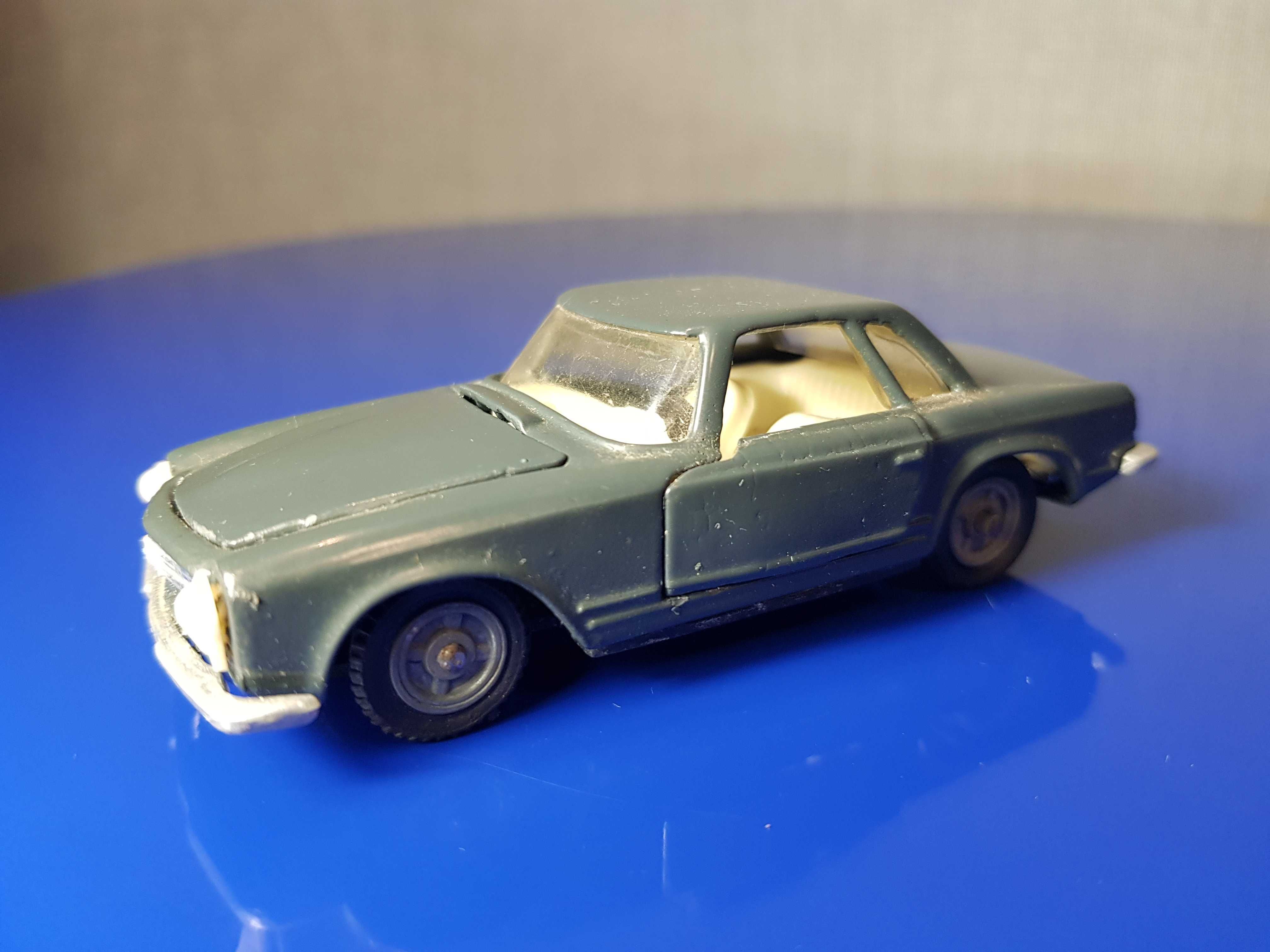 Продам колекційну модель СССР Mercedes-benz 230 SL 1/43