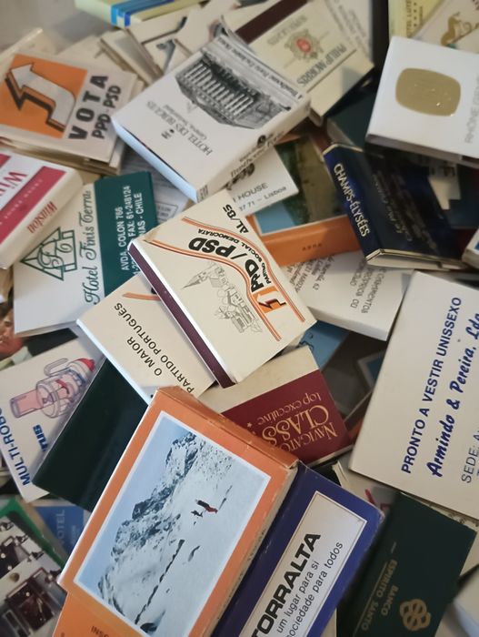 Coleção de carteiras  de caixas de fósforos com 100 undades
