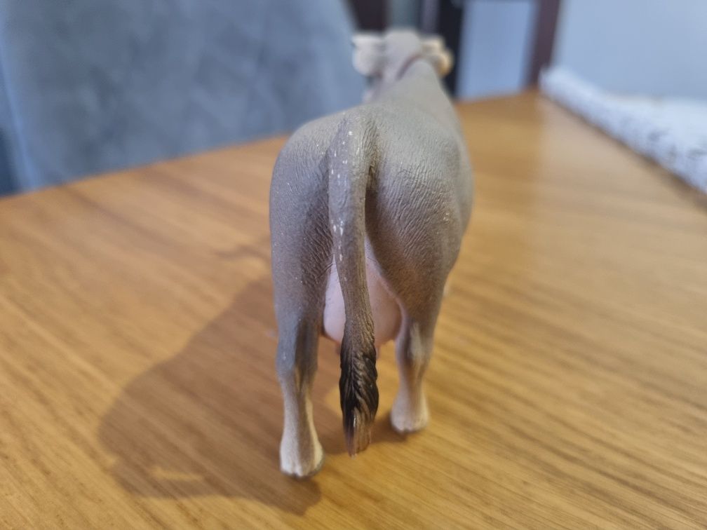 Krowa schleich figurka