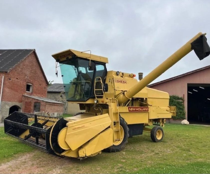 New holland 8040 tylko 2700 h nowy model