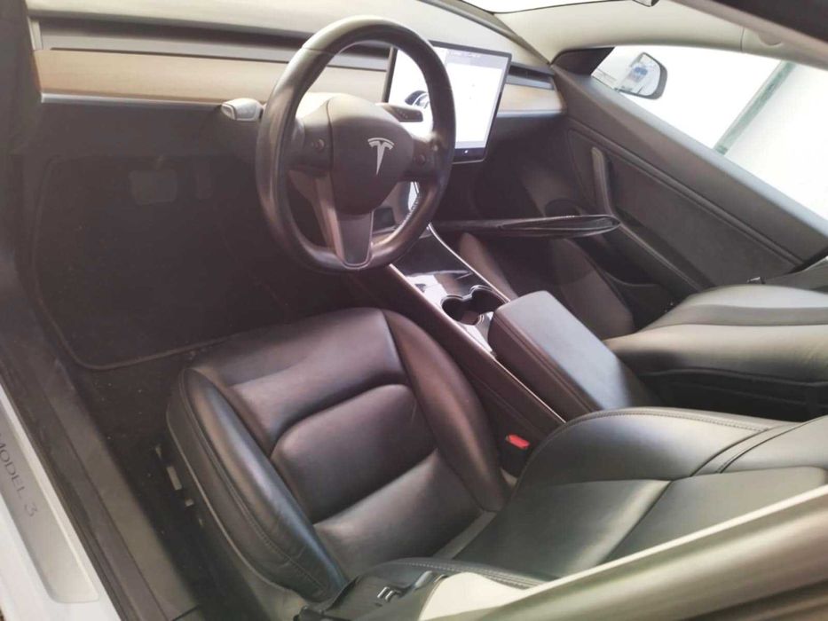 Tesla Standart plus 2019