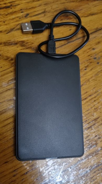 Продам  внешний жосткий диск 2.5 Toshiba  1tb