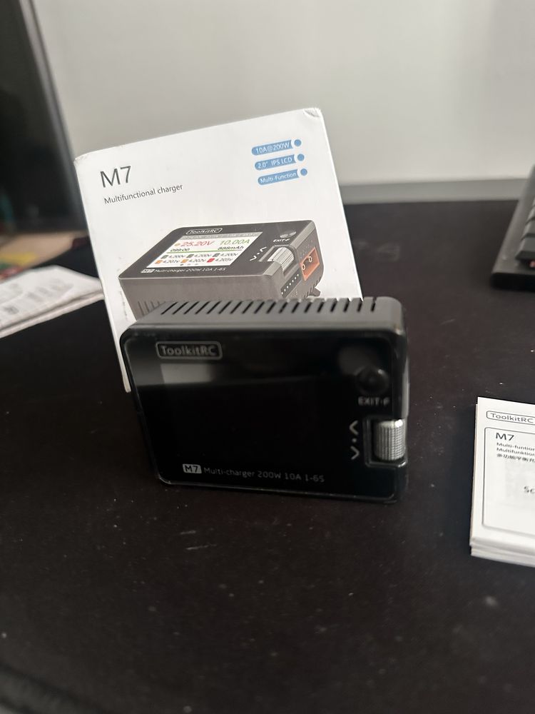 Ładowarka toolkit m7