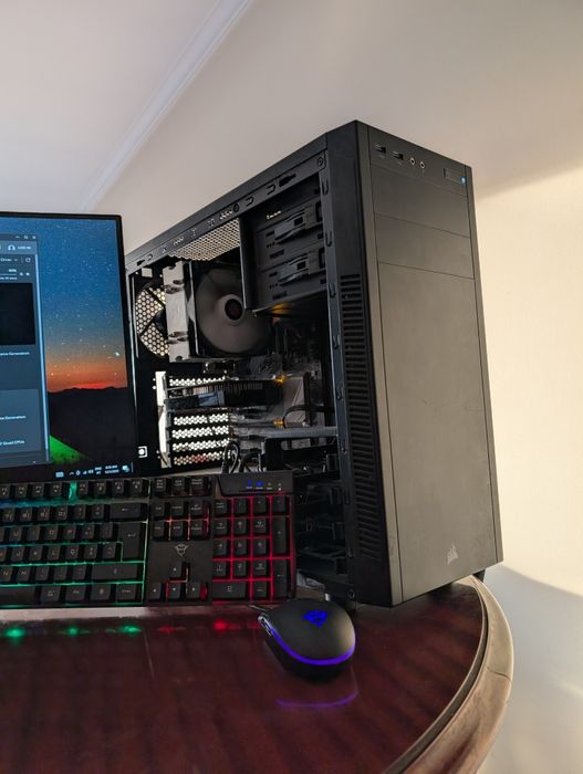 PC gaming i7 8700K - Como Novo