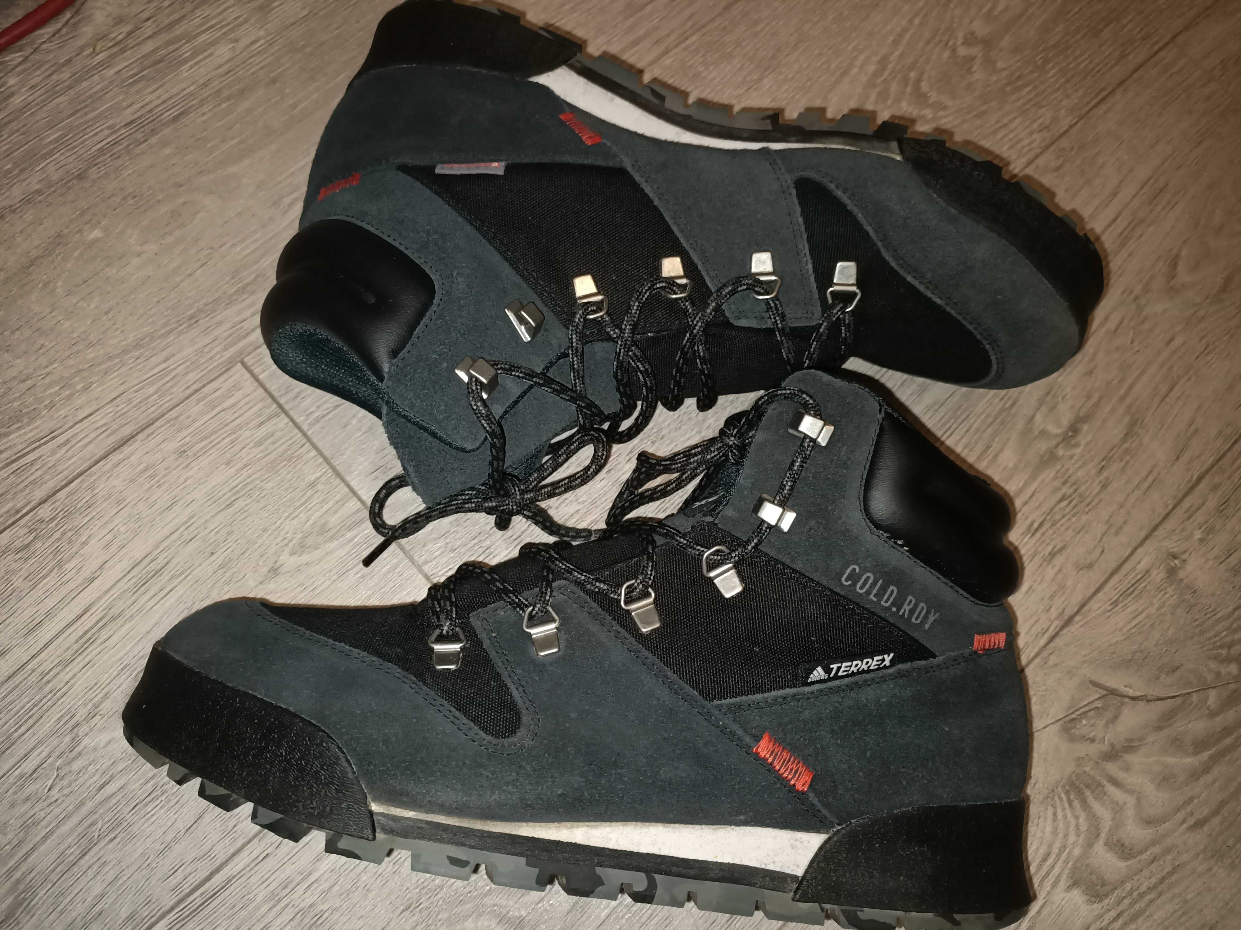 Adidas Terrex Snowpitch Cold.RDY buty męskie ocieplane, rozm. 45 1/3