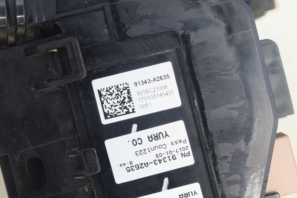 skrzynka puszka bezpieczników KIA CEED II 1.4 16V B 16R.91343-A2635