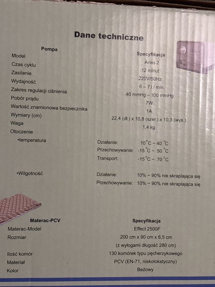 Materac przeciwodleżynowy z pompką