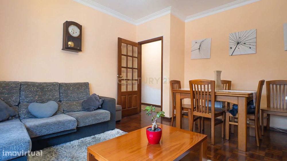 T2+1 com 2 frentes, localizado em Canidelo, zona privilegiada de Vila