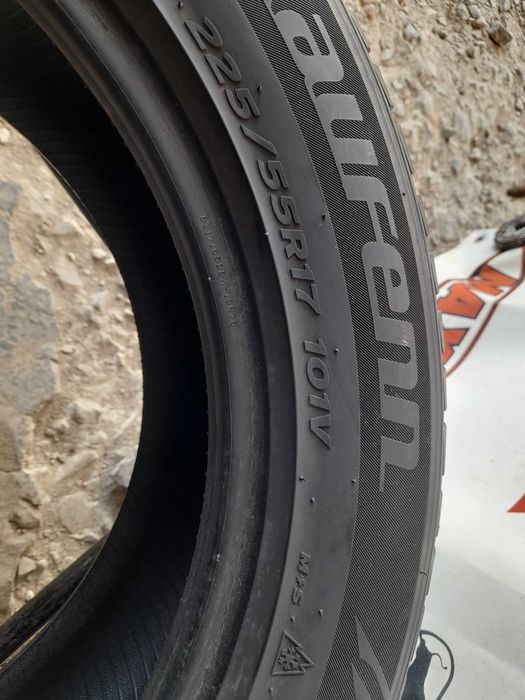 Зимові шини 225/55 R17 laufen ifit +	2020 рік 6,5 мм