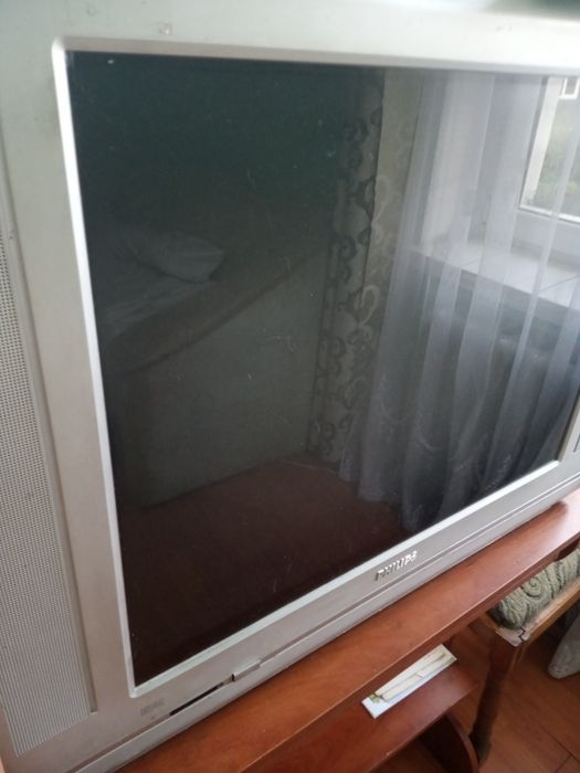 Продам Телевізори 4штуки Ноутбук Магнітофон.Телефони