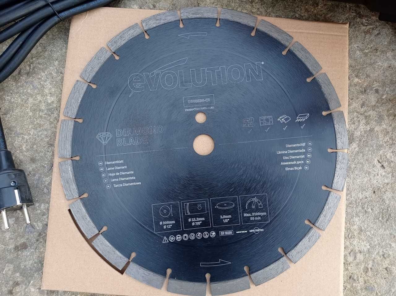 Elektryczna piła przecinarka do betonu Evolution R300DCT 2400W 300MM