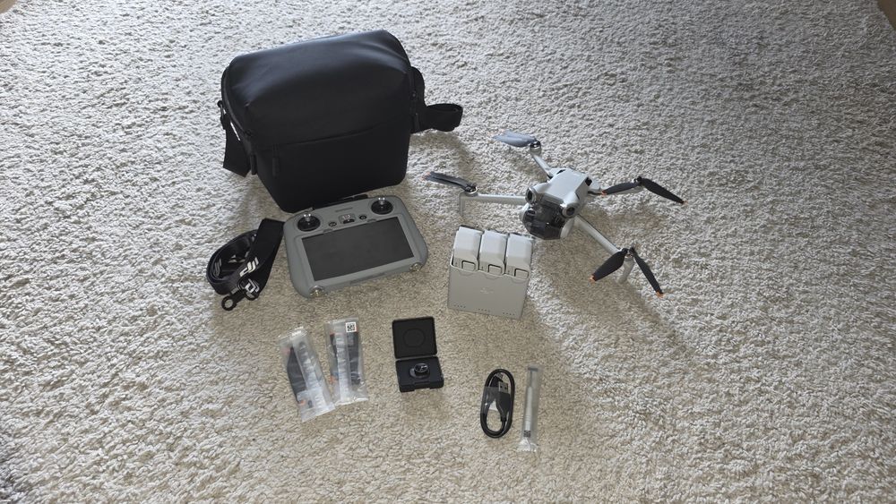 DRONE DJI MINI 4 PRO – Fly More Combo
Como novo, com garant