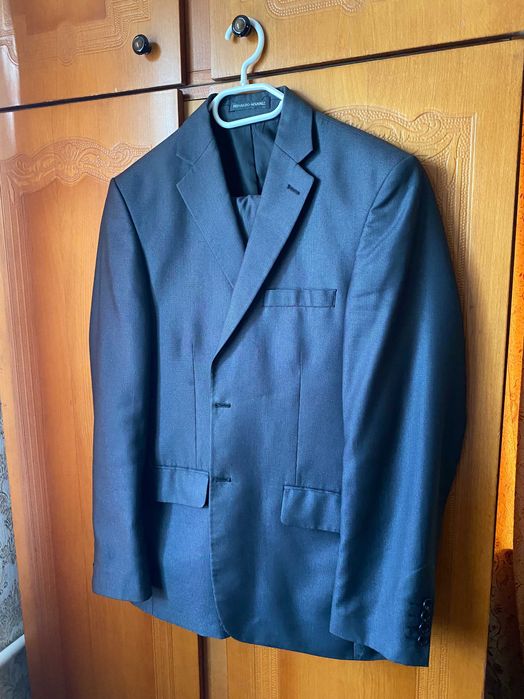 Мужской деловой костюм Reinaldo Alvarez