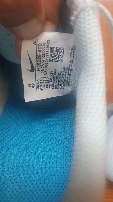 Tenis Nike Criança n° 37.5