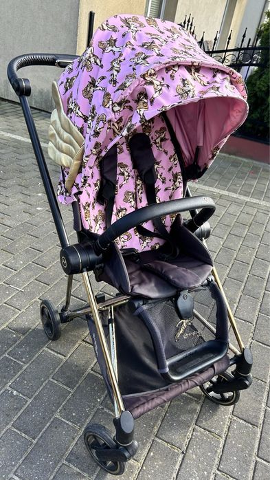 Cybex mios spacerówka różowa ze skrzydłami