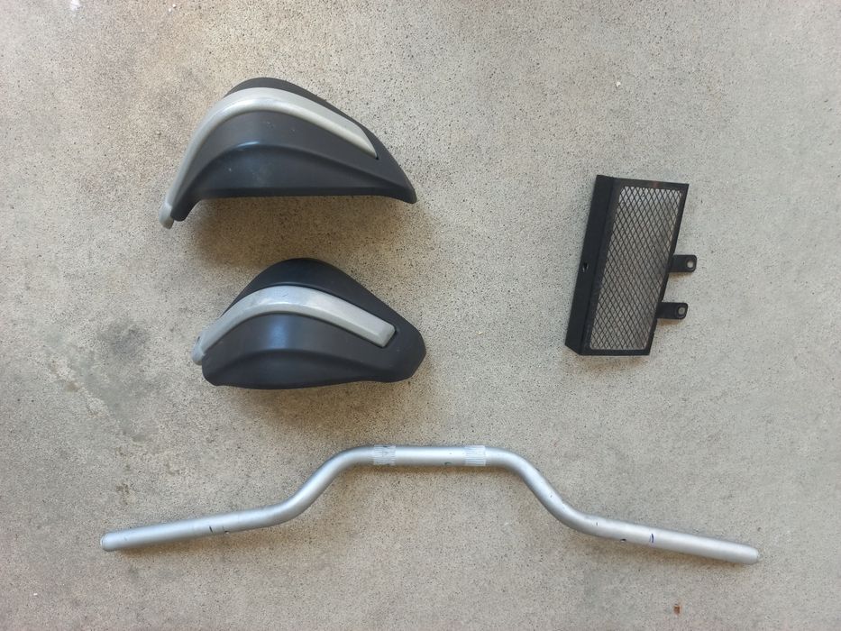 Guarda mãos, grelha radiador e guiador royal enfield