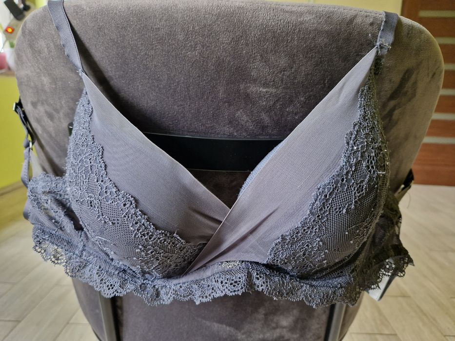 Biustonosz ESOTIQ 65E